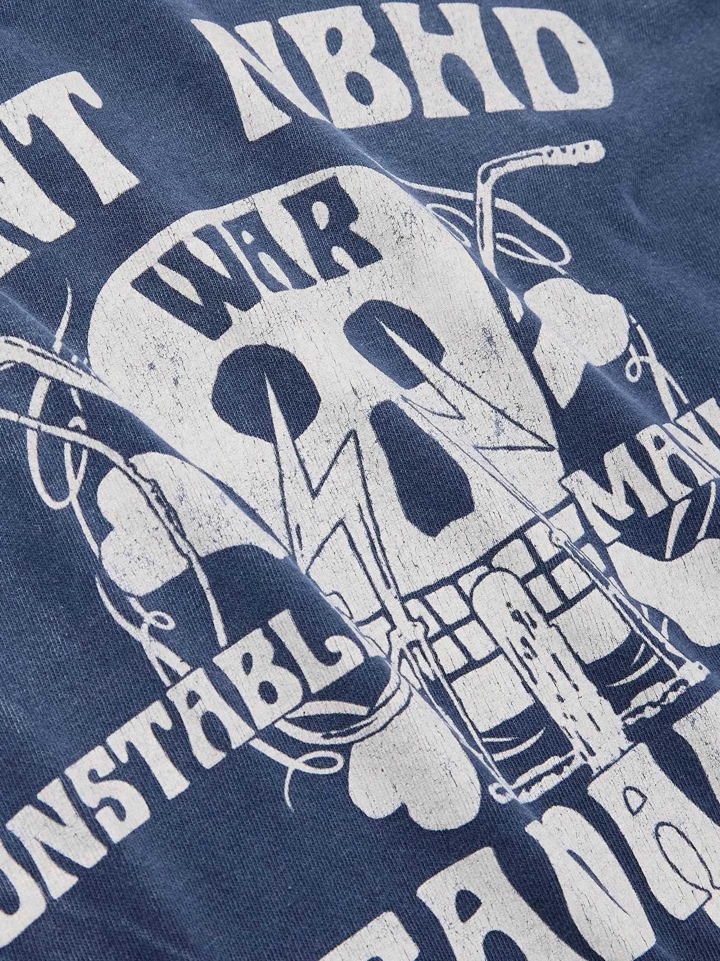 SAINT Mxxxxxx × NEIGHBORHOOD STHD . SS TEE SAINT NBHD/NVY NBHD Takizawa Shinsuke SAINT HOOD joint project Skeleton lightning destruction TEE Washed blue S-XL OE yarn tube weaving without side seam fabric Re-washed to make it distressed Cut and damaged treatment Ma Liu fading process Printing simulates natural distressed effect Correct version Customized joint main mark/wash mark/angel mark